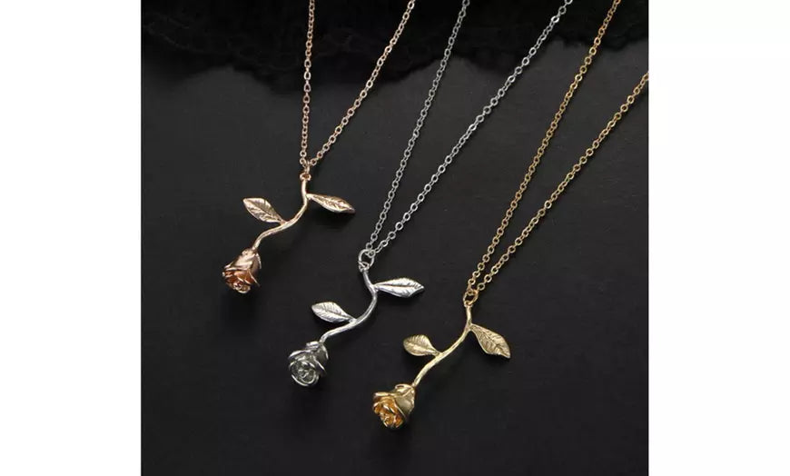 Beauty Rose Necklace